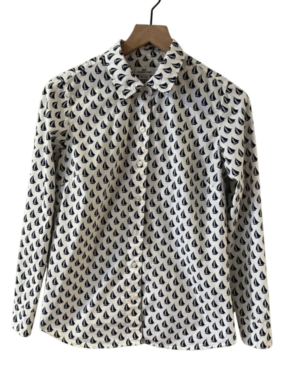 Vineyard Vines White Button-Up Shirt with Navy Sailboat Print